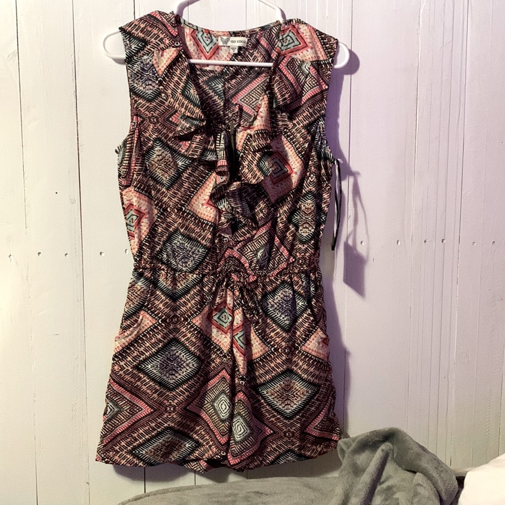 This is a romper, size m, never worn